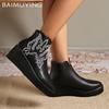 Женские ботильоны на танкетке с вышивкой Дизайнерские туфли в стиле ретро на среднем каблуке Трендовые зимние новые классические готические кожаные ботинки Botas De Mujer