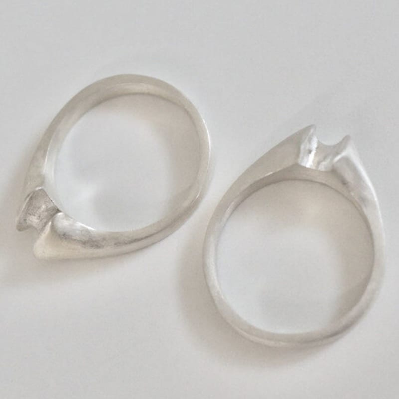 vacactsilver two pointed ring