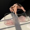 Основание в форме горы, высокоэстетичная прозрачная чашка с градиентной расцветкой и видом на горы.