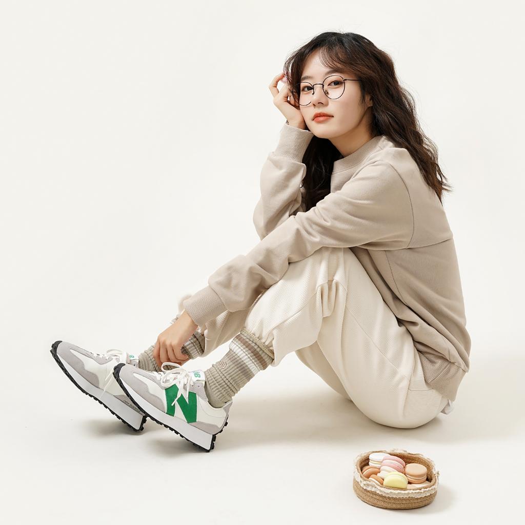 New Balance 327 Rain Cloud Varsity Green Women Sneakers White WS327LG