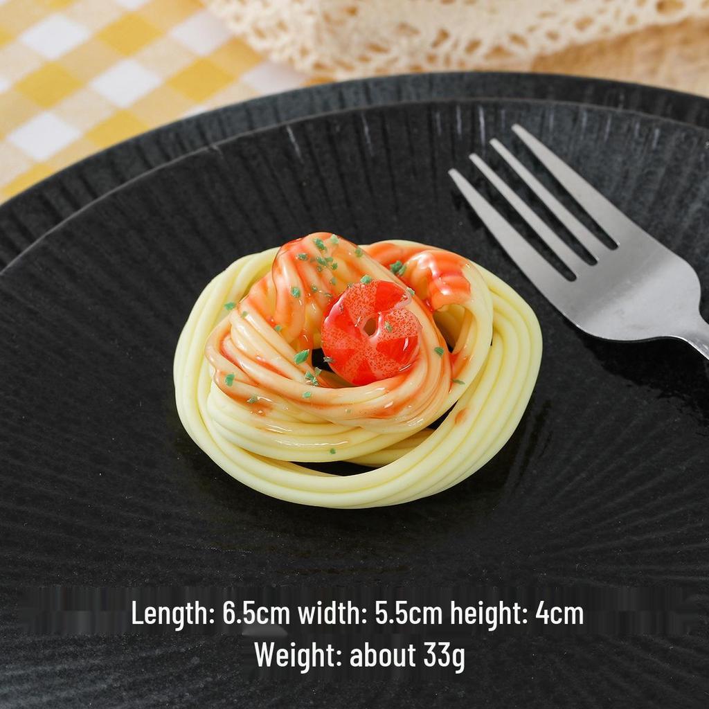 Модель спагетти с креветками и соусом для демонстрации западной еды и реквизит для кино