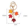 С жемчужным шнурком брелок в виде кленового листа металлический брелок в виде кленового листа Сумка