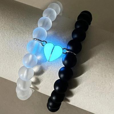 2 шт., браслет ручной работы с короной из бисера, Luminou Heart, светящийся в темноте браслет для пары для влюбленных, мужчин и женщин, флуоресцентный подарок