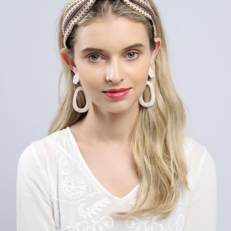 LALA Богемная повязка на голову из импортного кружева - L Бежевый