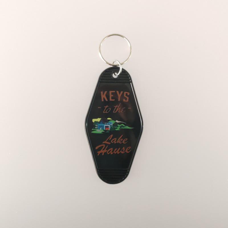 Vintage Acrylic Motel Room Keychain: Retro & Durable Design