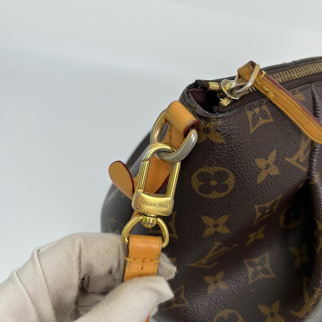 [Pre-Owned] Zipper Closure Logo Print Monogram Coated Canvas With Leather Trim Dumpling Bag - Excellent #KR431W