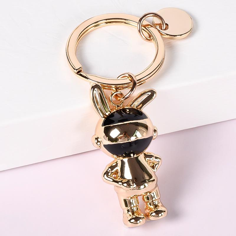 Light luxury woven rope car keychain, astronaut bunny jewelry key chain, cute pendant pendant for men and women