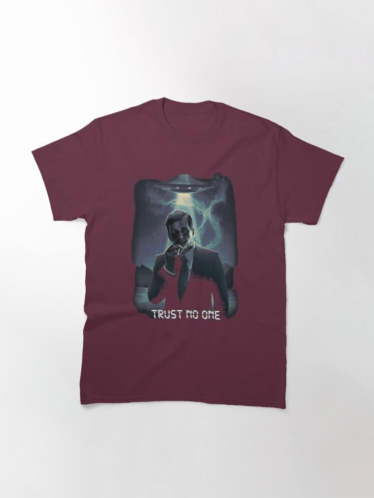 The Man from U.N.C.L.E. Trust no one - Cigarette Smoking Man Classic T-Shirt
