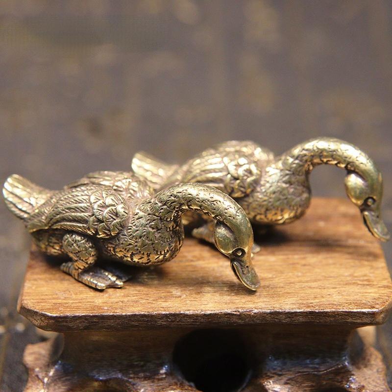 Antique Copper Small Duck Figurines Ornaments Handmade Brass Animal Crafts Tea Table Pet Home Decor Accessories Desk Decorations