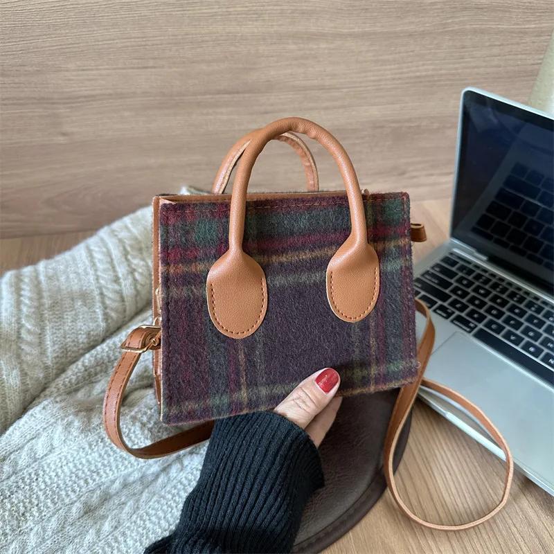 Женская шерстяная клетчатая сумка через плечо, маленькая квадратная сумка через плечо, высококачественная сумка через подмышку