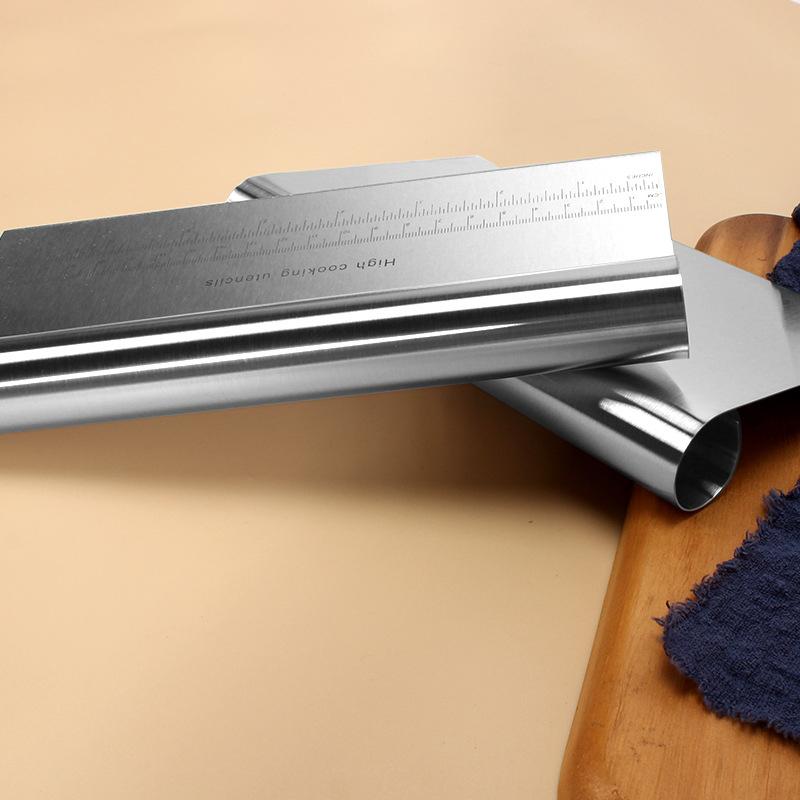 Stainless Steel Flour Cutter With Scale, Dough Cutter, Baking Scraper 15 20 22Cm, Roll Handle Rice Noodle Scraper