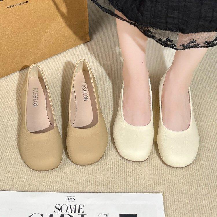Square head Doudou shoes autumn flat-soled leather shoes shallow mouth round head soft sole comfortable grandma shoes