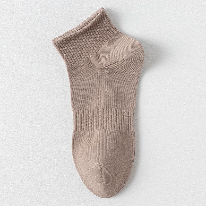 Мужские летние тонкие однотонные дышащие и влагоотводящие спортивные носки до середины икры