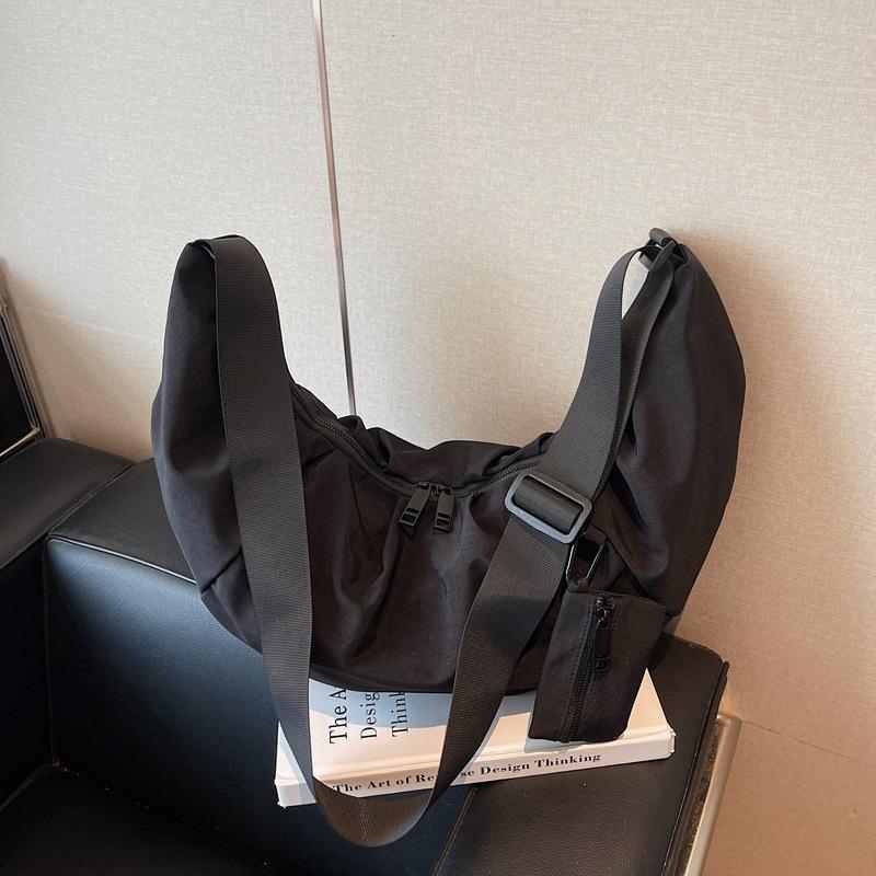 Сумка большой вместимости женская новая осенне-зимняя для отдыха нишевый дизайн на одно плечо сумка-мессенджер сумка-пельмень