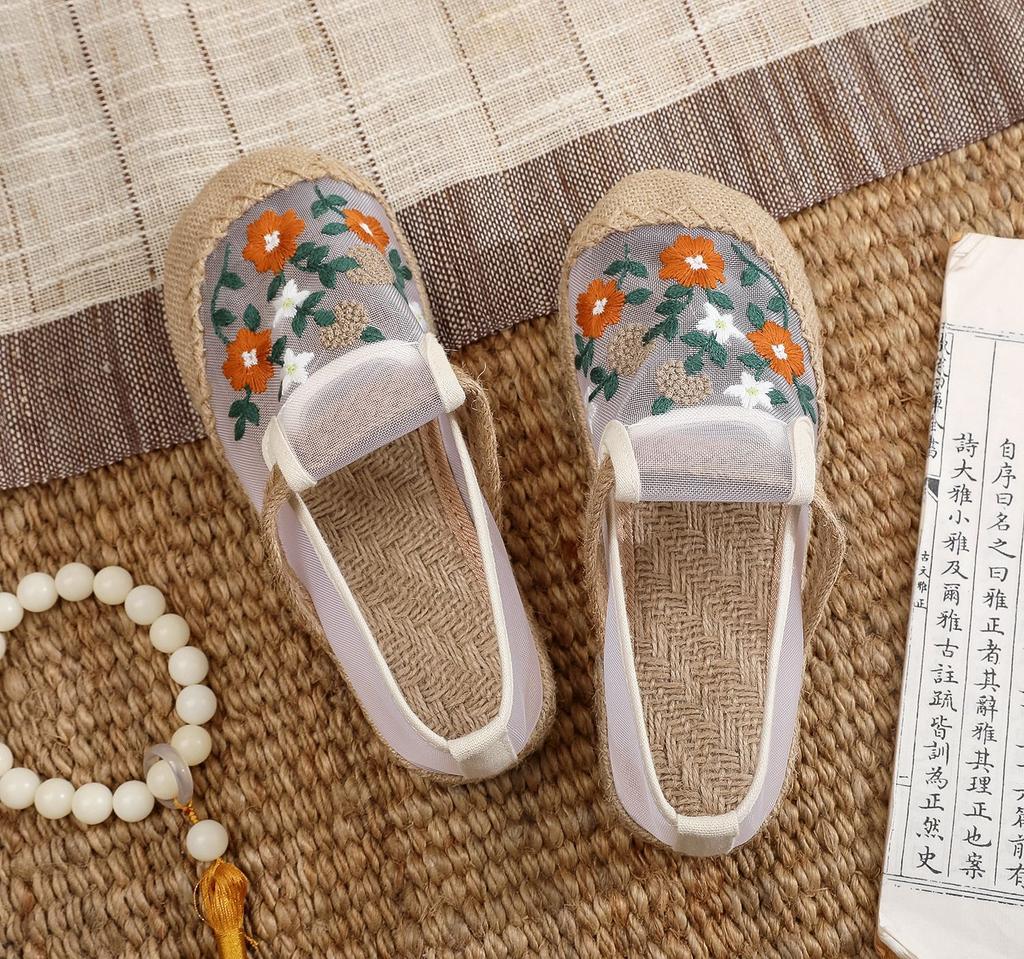 Женские винтажные повседневные сетчатые туфли с вышивкой, летние новые дышащие туфли на плоской подошве, женские удобные легкие кроссовки, женские мокасины без застежек