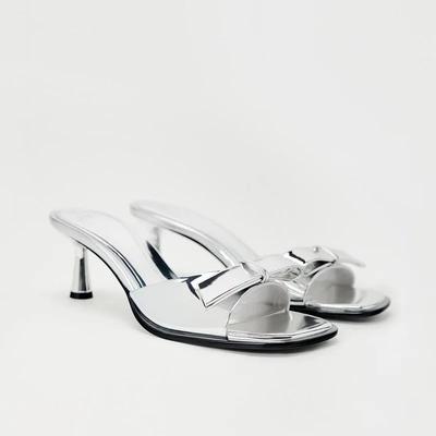 Летние новые женские однотонные женские тапочки с бантом и открытым носком, элегантные женские шлепанцы с квадратным носком на высоком каблуке-шпильке