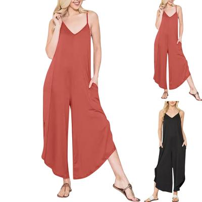 Женский комбинезон с открытой спиной и подтяжками, двойными карманами и боковыми разрезами