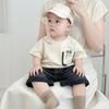 Модный летний комплект для мальчиков: джинсовые шорты и футболка в уличном стиле (2026)