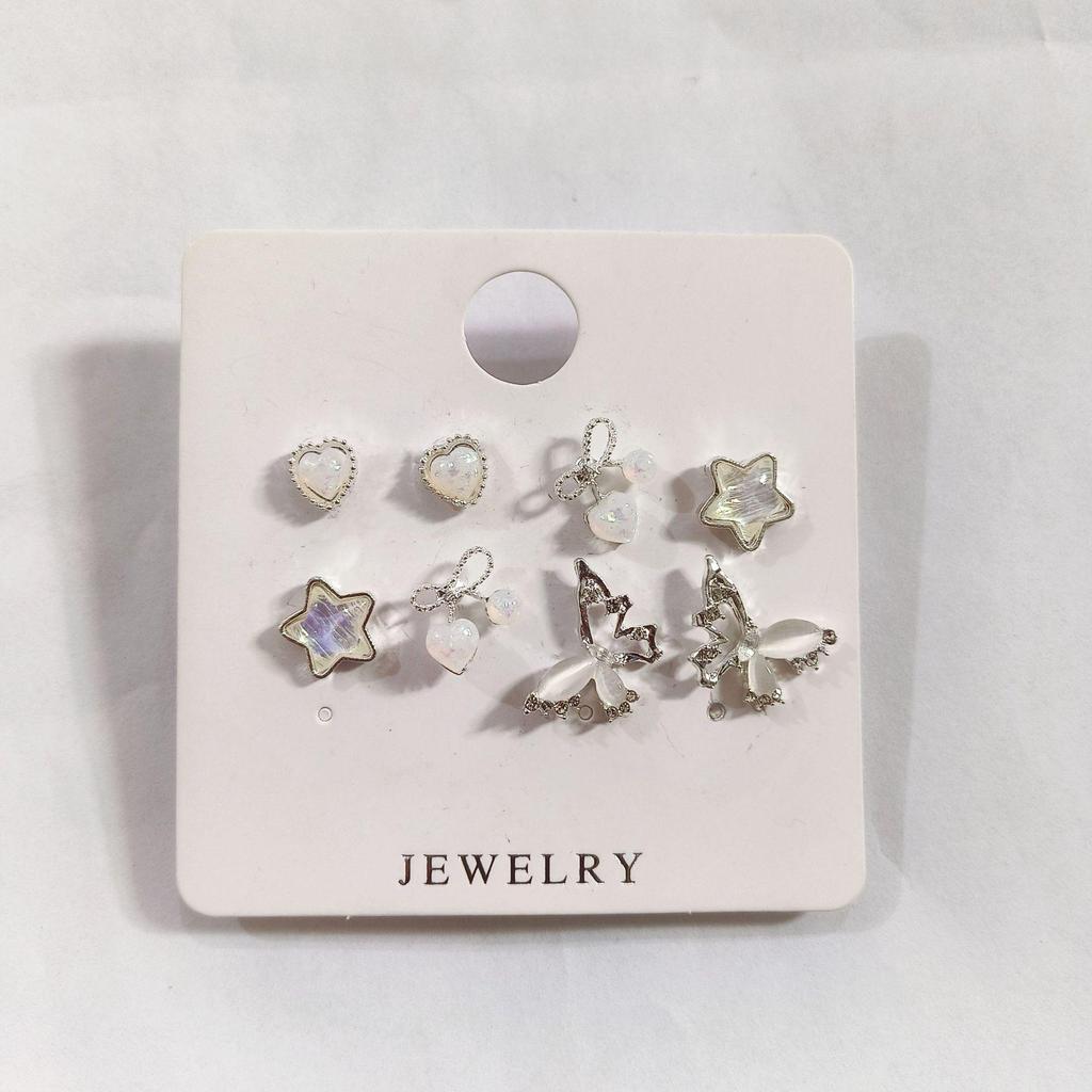 «Очаровательные серебряные серьги-бабочки с иголками — нежный, изысканный и свежий дизайн»