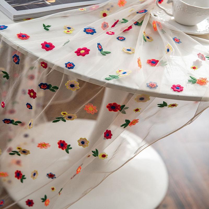 Flower Tablecloth Lace Embroidered Floral Birthday Tablecloth Outdoor Picnic Mat Easter Decoration for Home Fireplace Countertop