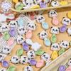 Пластиковые аксессуары с пандой: Блестящие Ложки, Заколки для Волос Своими Руками, Резинки для Волос, Брелоки и Украшения для Стаканов.