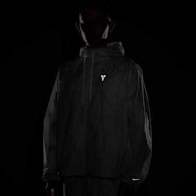 Nike Jackets Men's White Hooded Non Detachable Moderate