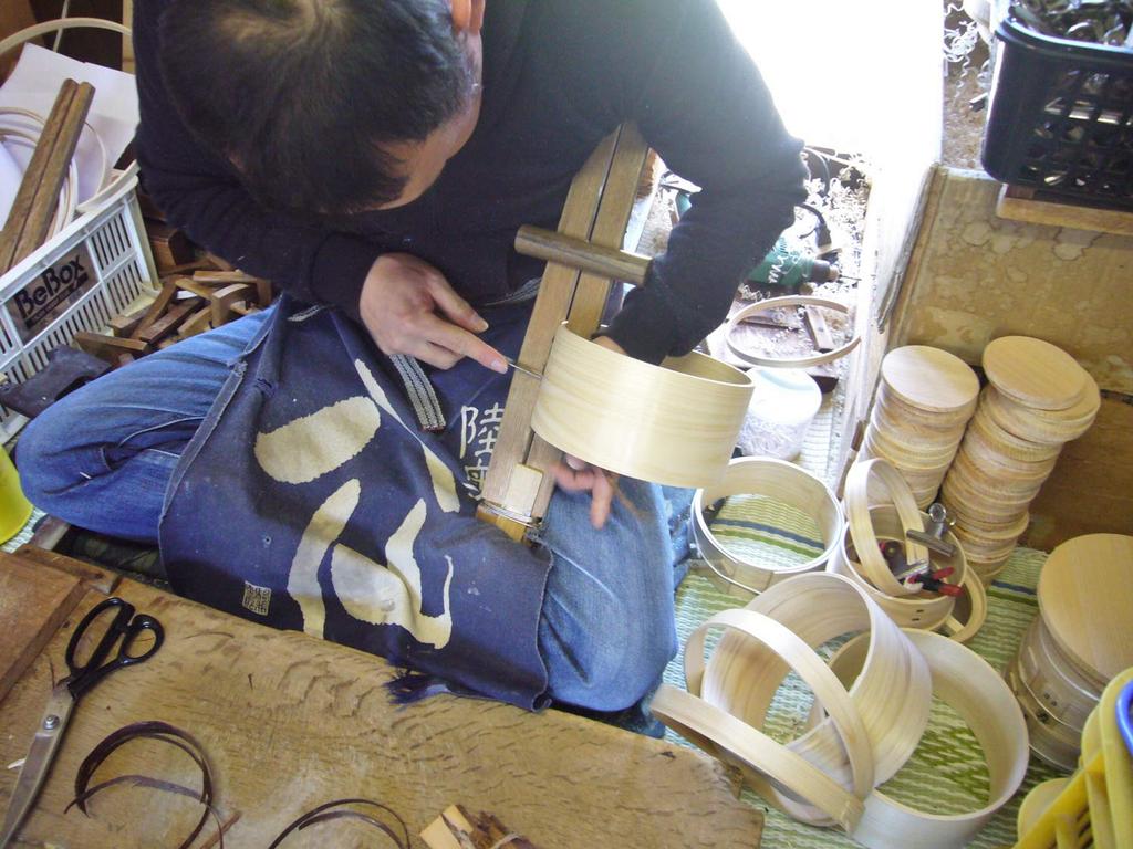 Кольцо для сгибания Kiso Crafts Ohitsu, изготовленное вручную, сделано в Японии, деревянные чашки Hinoki Sawara Sakura, пригодные для использования в микроволновой печи 1,5