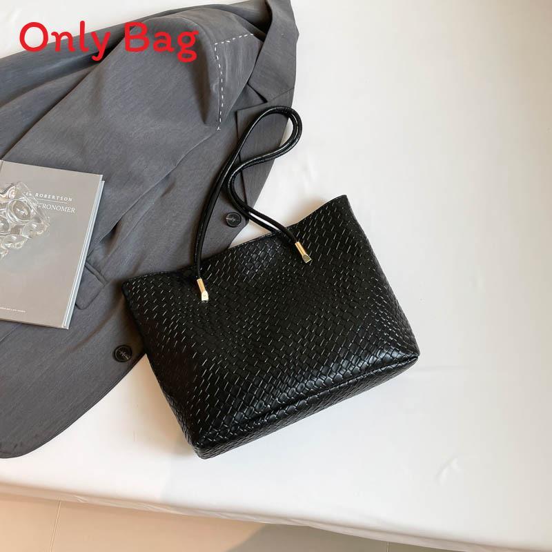 Classic Pu Tote Bag For Women With Elegant Design And Ample Storage For Daily Use