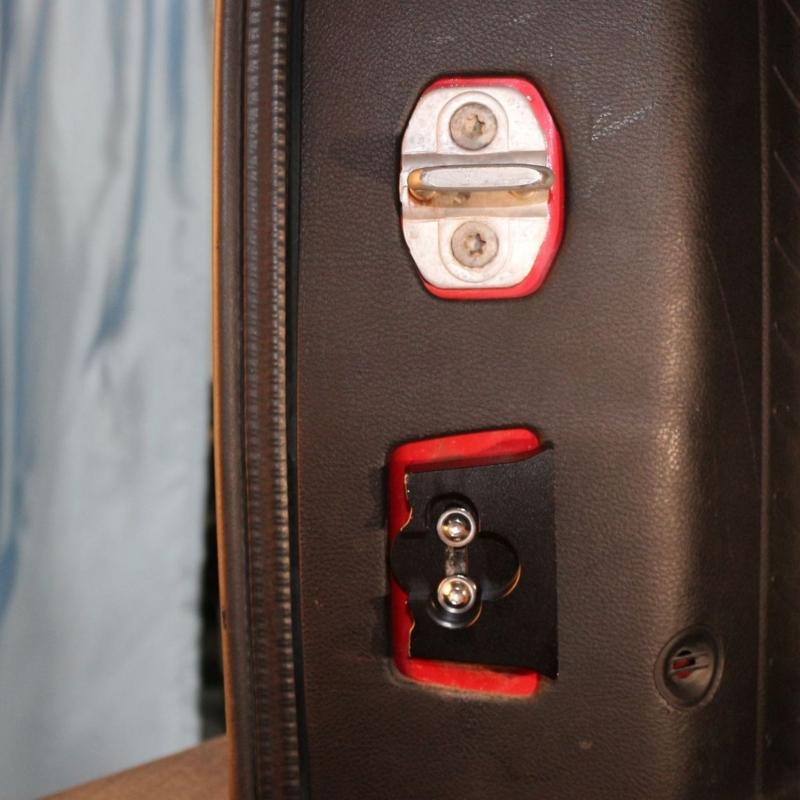 Пластиковый ограничитель задней двери, защелка задней двери, стопорный бампер, комплекты для JKU 2007-2018, внешние аксессуары