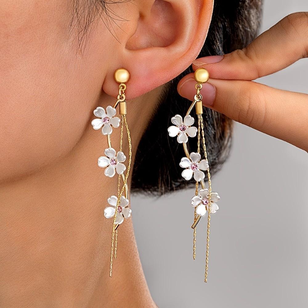 Versatile Pendant Earrings Tassel Flower Earrings Elegant Fringe Hoop Earrings Stylish Occasions