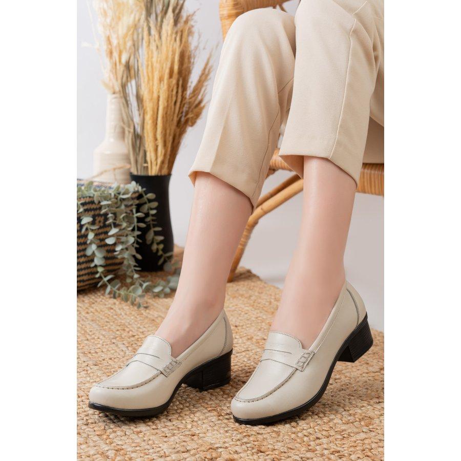 Женская удобная повседневная обувь из натуральной кожи на низком каблуке