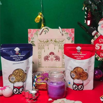 Healthy Master Holly Jolly Box of 4 | Премиальная рождественская подарочная коробка | Легкие и хрустящие чипсы, просяные шарики, свеча, Рождество | Рождественский подарочный набор