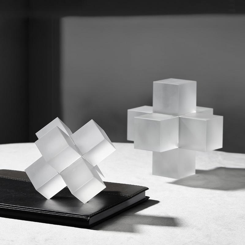 Современное минималистское искусство Трехмерные геометрические стеклянные прозрачные крестообразные орнаменты Гостиная Кабинет Офис Украшения Мебель