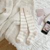 10 Пар Коралловые Носки Женские Полосатые Тканевая Бирка Длинные Флисовые Носки Осень и Зима Утолщенные Носки на Икру Женские