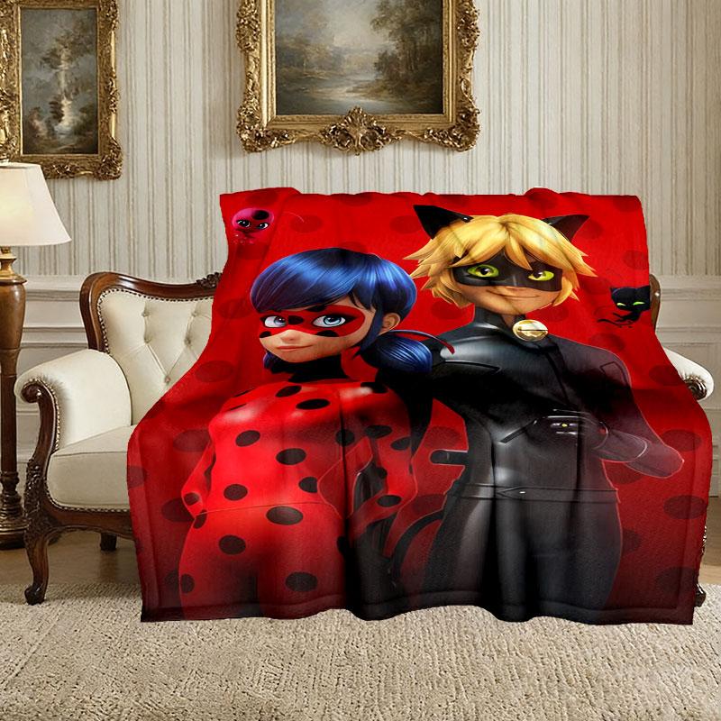 Ladybug Pattern Blanket, Cozy Blanket for All-Season Comfort on Sofas, Beds, Office, Car, Camping and Travel