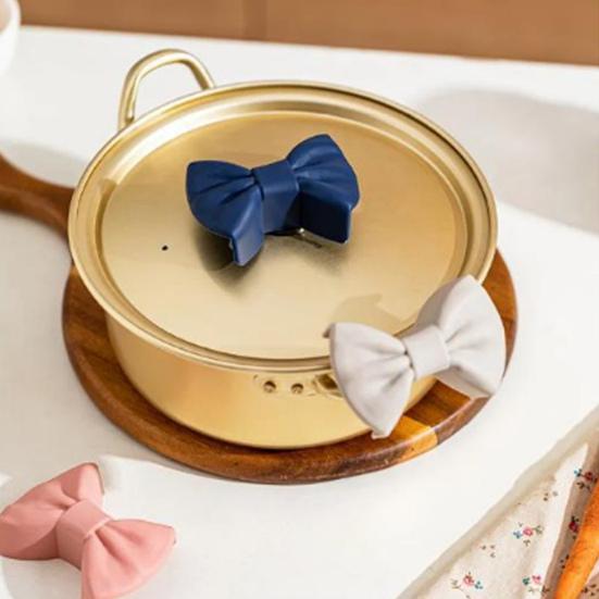 2Pcs Kitchen Pot Clip Bow-Shaped Cooking Oven Glove Silicone Pot Holders Non-Slip Grip for Hot Cookware