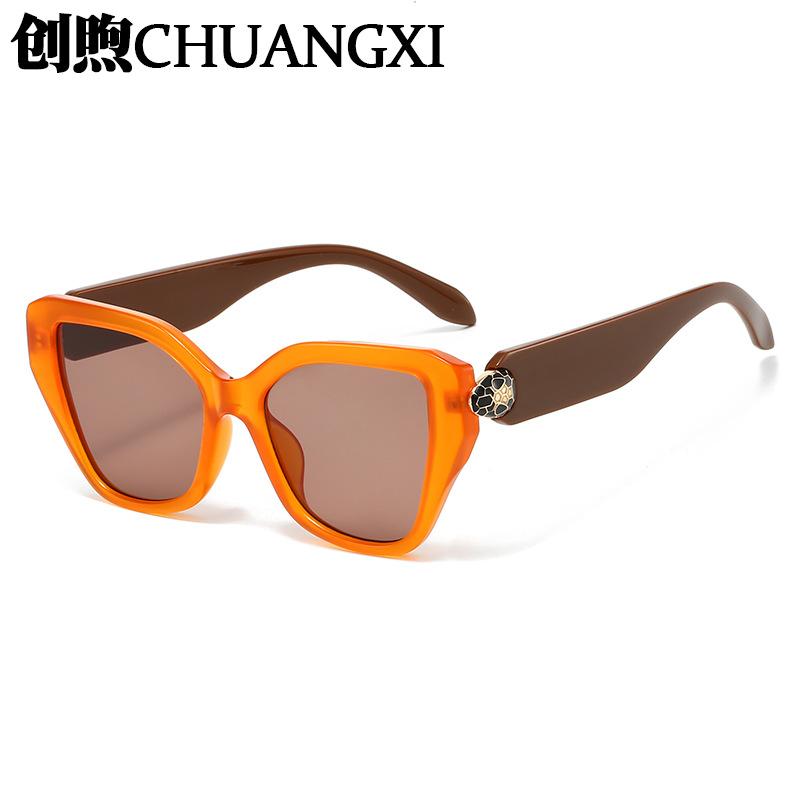 New retro cat eye sunscreen women's sunglasses, luxury snakehead personalized high-end glasses, European and American large-frame sunglasses