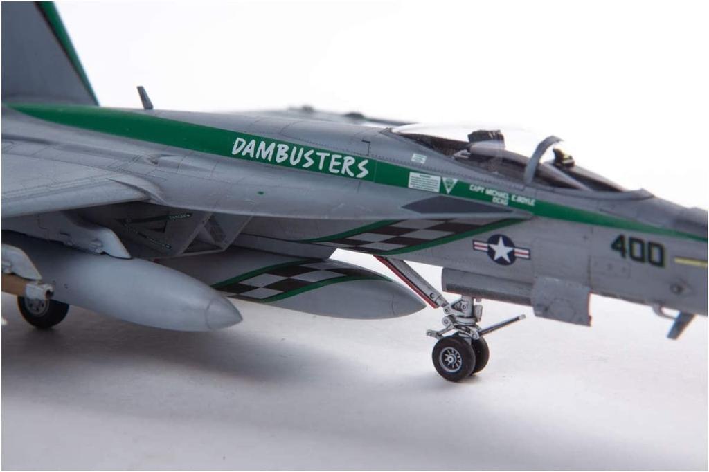 Doyusha Пластиковая модель ВМС США Super Hornet Chippy Ho Пластиковая модель 1/72 Потрясающе! № 7 F/A-18E VFA-195 Цветовая кодировка