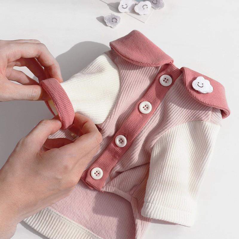 Одежда для весны и осени Нижняя рубашка для домашних животных Тедди Собака Большой медведь Кошка Померанский шпиц Йоркширский шнауцер Маленький щенок Одежда