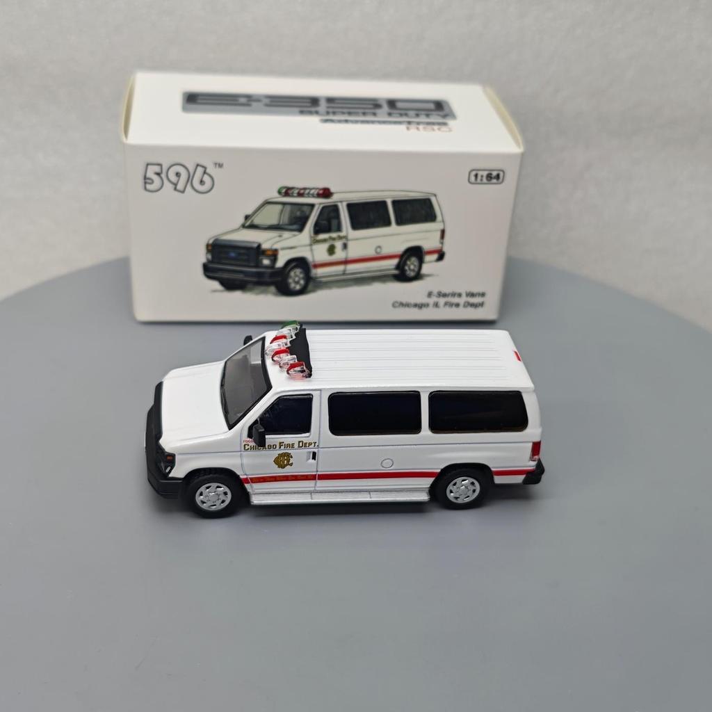 596 Модель 1:64 Пригородный H1 Экспресс-фургон Вагнер Виктория Корона Несколько моделей автомобилей из сплава