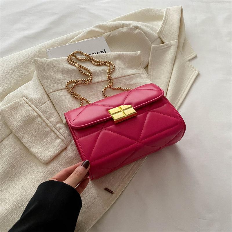 2025 Niche Design New Women's Bag Diamond Versatile Portable Retro Small Square Bag Texture Chain Shoulder Messenger Bag