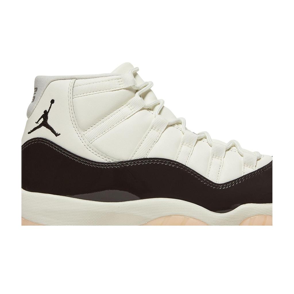 Женские Air Jordan 11 Retro 'Neapolitan' (женские размеры) Sail / Бархатно-коричневый / Атмосфера Винтажные Баскетбольные Кроссовки AR0715 101