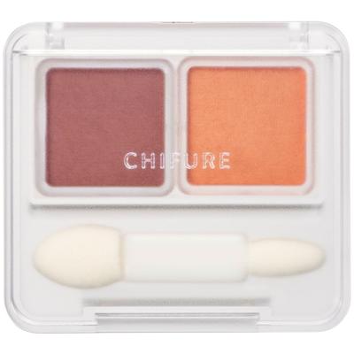 Тени для век Twin Color Eye Shadow 42 Skin Makeup После того, как вы распределите более светлый цвет по всей поверхности века, растушуйте более темный цвет от края глаза.