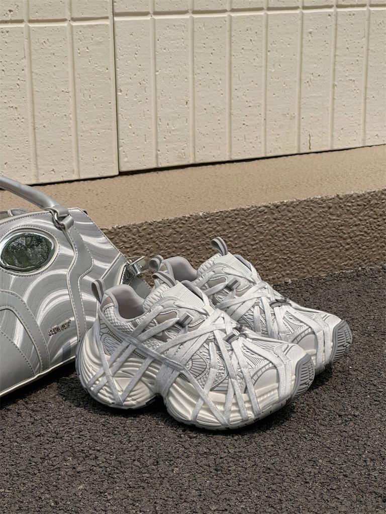 Папины кроссовки женские 2025 новые грязные маленькие грязные кроссовки платформа маффин ремешок мужские парные повседневные туфли