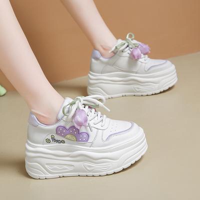 Женская обувь – Кроссовки