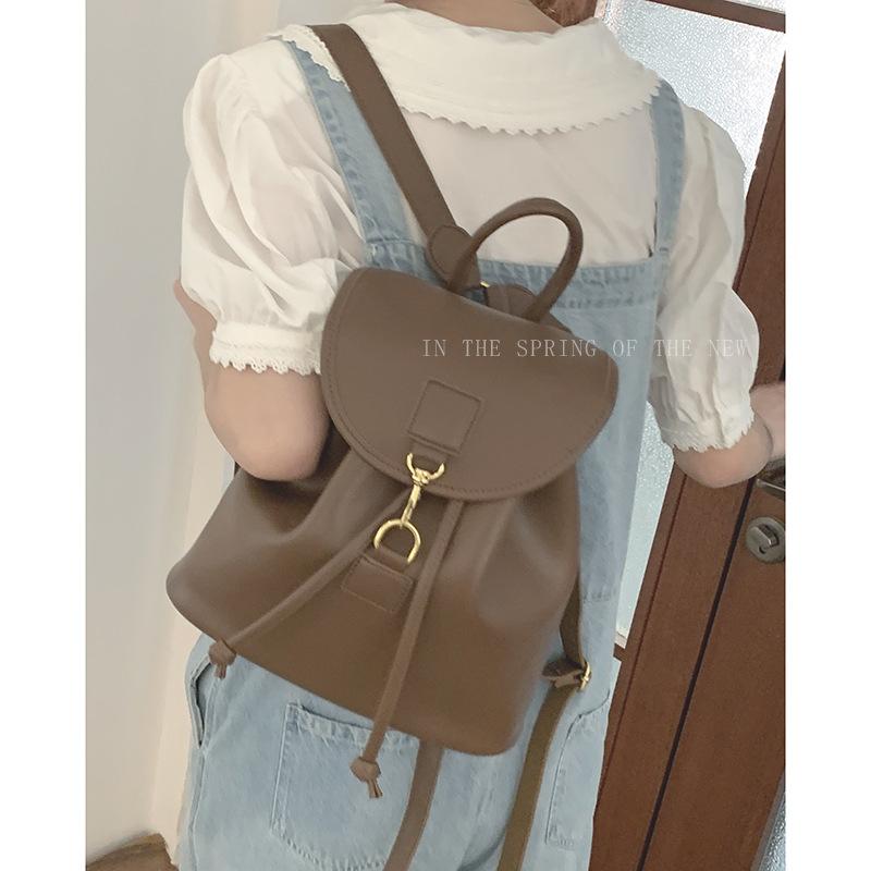 Корейская версия рюкзак женский 2025 новый модный повседневный студенческий стиль рюкзак универсальный большая вместимость дорожная сумка