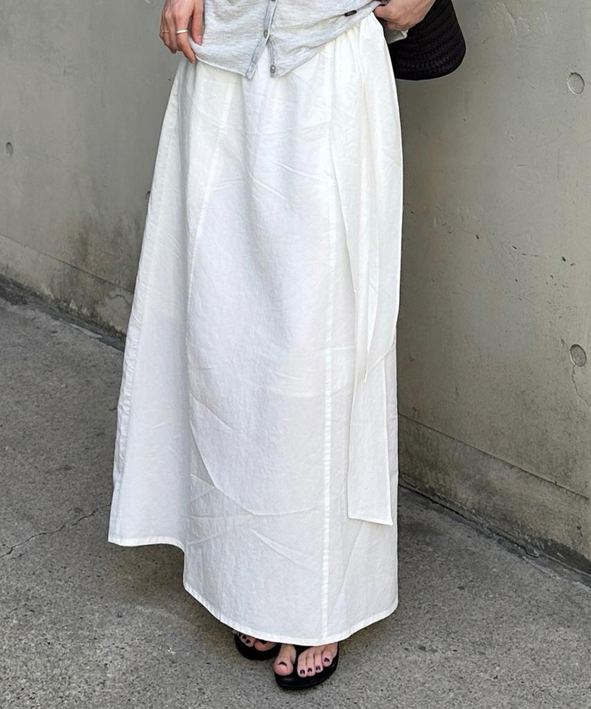 Basica Strap Banding Long Skirt (White)