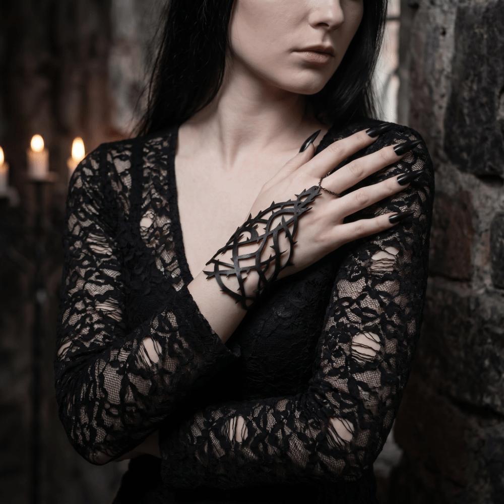 Velvet Spider Web Bracelet Black Spike Adjustable Hand Chain Gothic Bracelet Role Playing