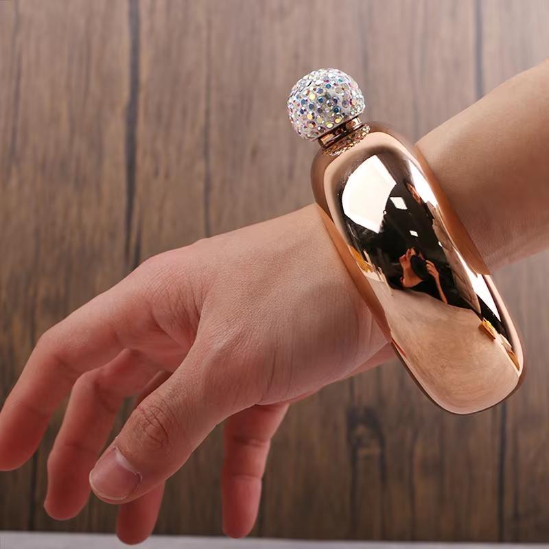 2pc 100ml Unique Bracelet-Shaped Wine Pot Light Pink Square Mini Flask Set For Whiskey Brandy Portable Liquor Container