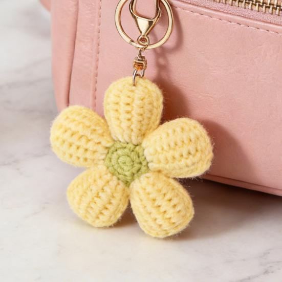 Вязаный брелок ручной работы в виде цветка, розовый богемный брелок для сумки, автомобильных ключей, рюкзака.